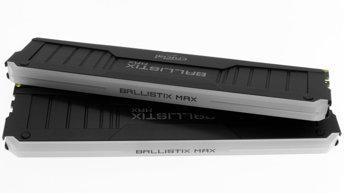 Crucial Ballistix Max RGB DDR4-4000 C18