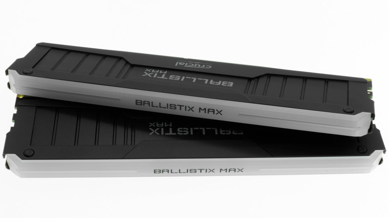 Crucial Ballistix Max RGB DDR4-4000 C18
