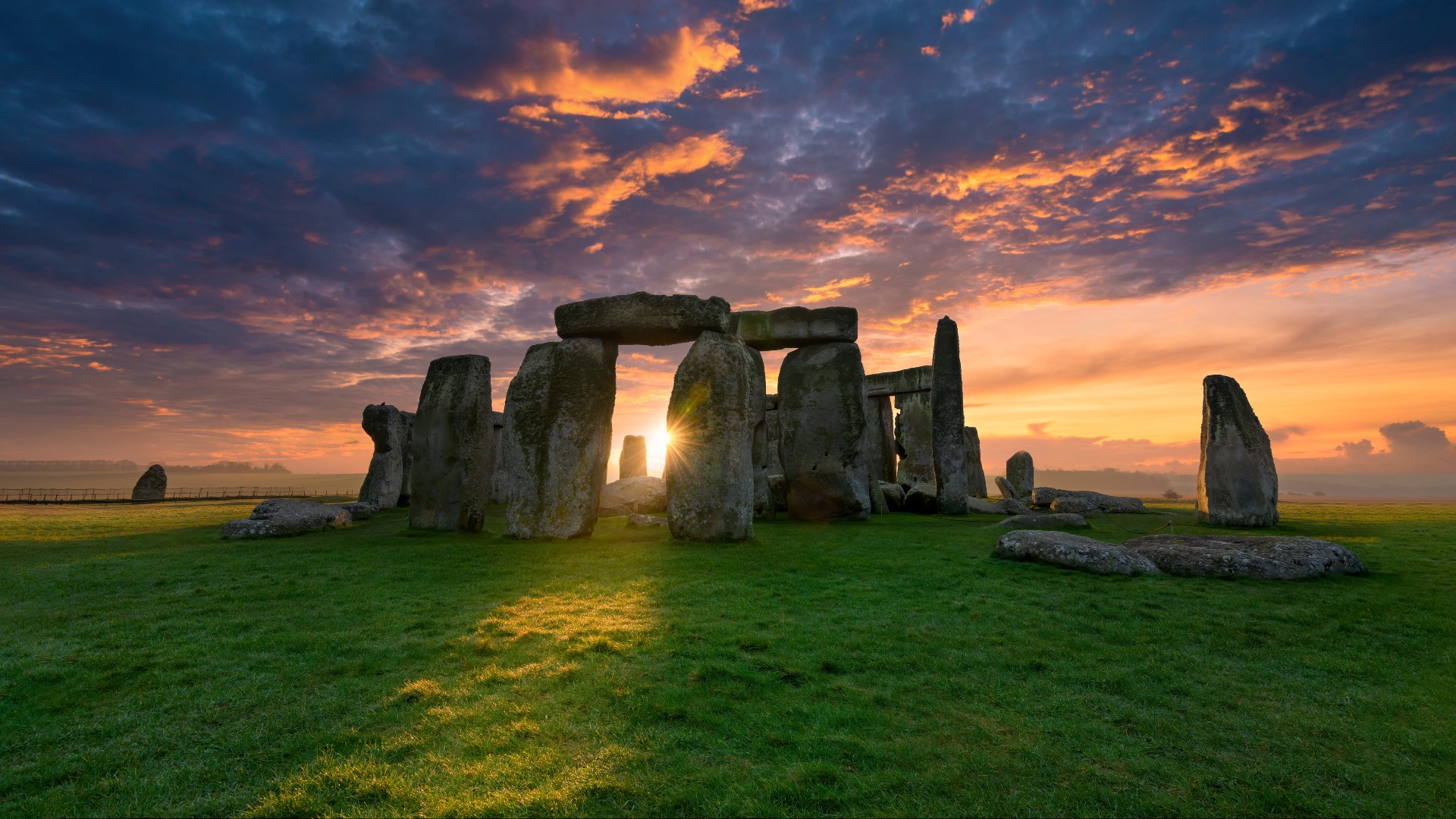 Where is Stonehenge, who built the prehistoric monument, and how? | Live  Science