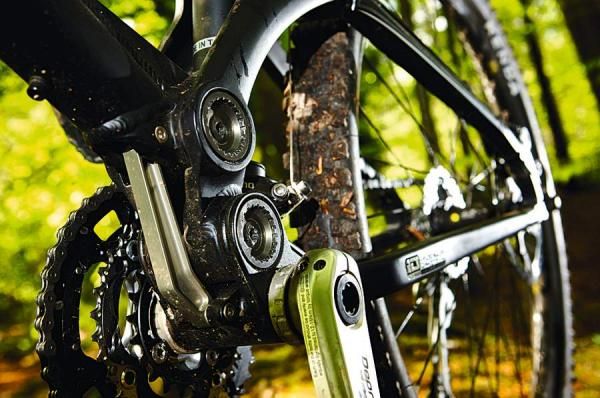 At the centre of the bike is GT&rsquo;s Independent Drivetrain