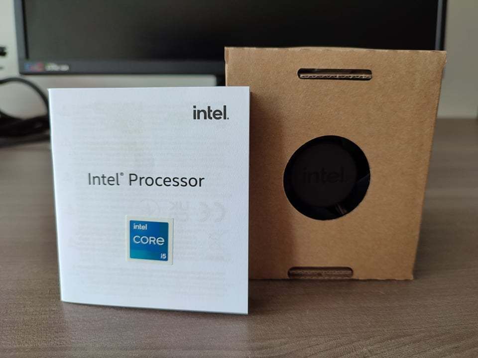 Intel Core i5-12400F Unboxing Exhibits New Stock Cooler | Tom's