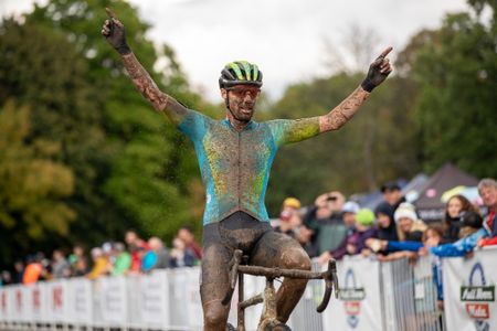 Vincent Baestaens wins C2 race at 2022 Rochester Cyclocross