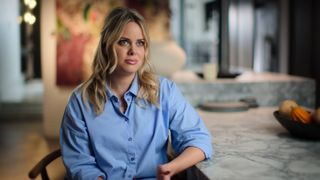 Cecilie Fjellhøy in Love Con Revenge on Netflix