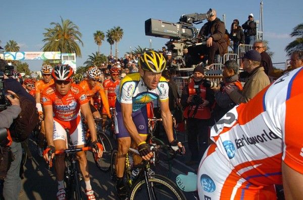 Lance Armstrong (Astana) finishes the Milano-Sanremo, nearly 300 kilometres.