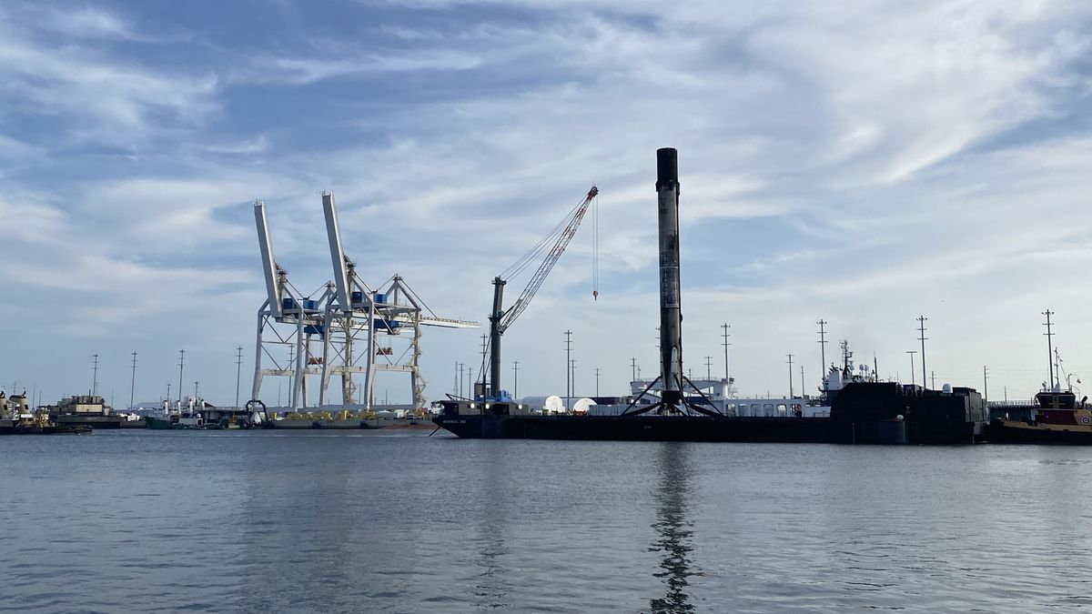 SpaceX's drone ship "A Shortfall of Gravitas" returns to port on Aug. 31, 2021, after its first successful Falcon 9 rocket landing.