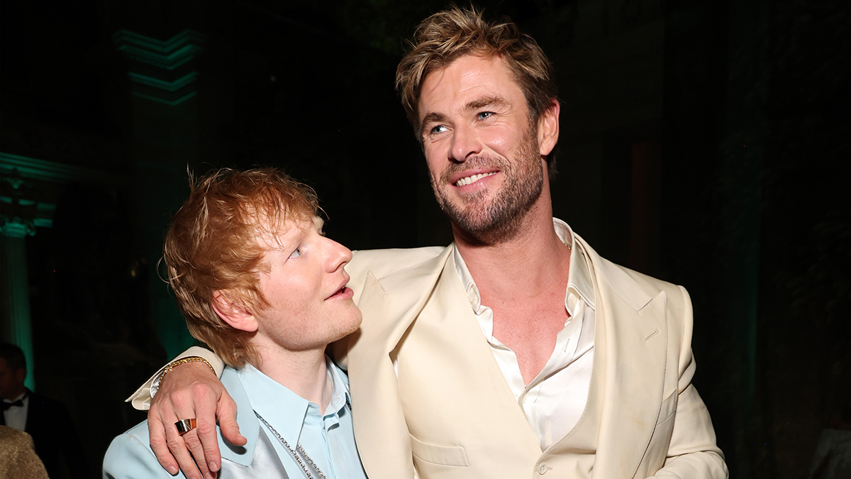 NEW YORK, NEW YORK - MAY 06: (L-R) Ed Sheeran and Chris Hemsworth attend The 2024 Met Gala Celebrating &quot;Sleeping Beauties: Reawakening Fashion&quot; at The Metropolitan Museum of Art on May 06, 2024 in New York City. (Photo by Kevin Mazur/MG24/Getty Images for The Met Museum/Vogue)