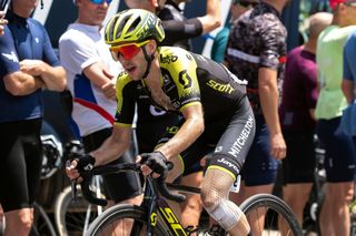 Simon Yates (Mitchelton-Scott) rode strongly at the 2020 Tour Down Under, despite injuring his knee in a crash