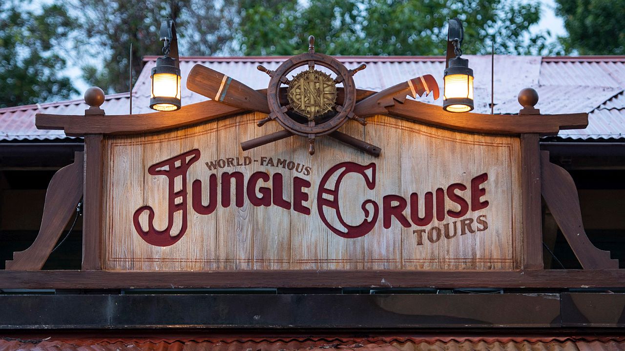 Cartel de la atracción Jungle Cruise en Walt Disney World