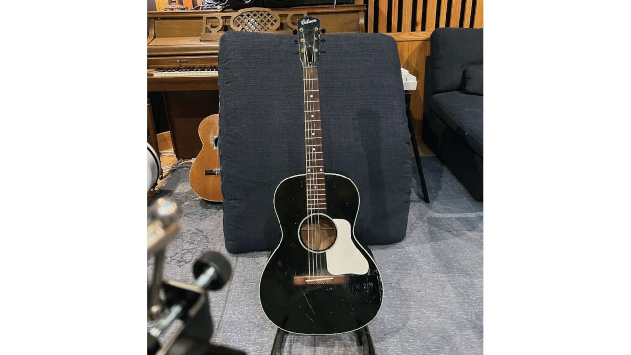 Pattengale&rsquo;s 1932 Gibson L-00, a victim of Hurricane Katrina purchased circa 2015.