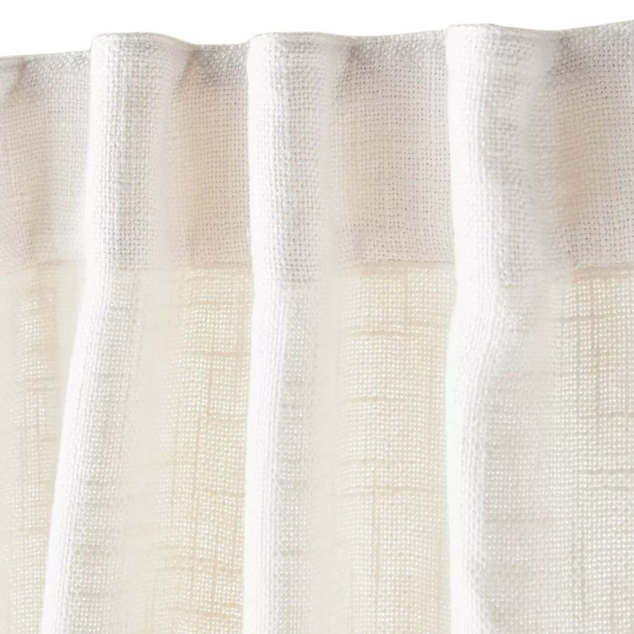 Should you choose curtains if you want a more minimalist room? We ask ...