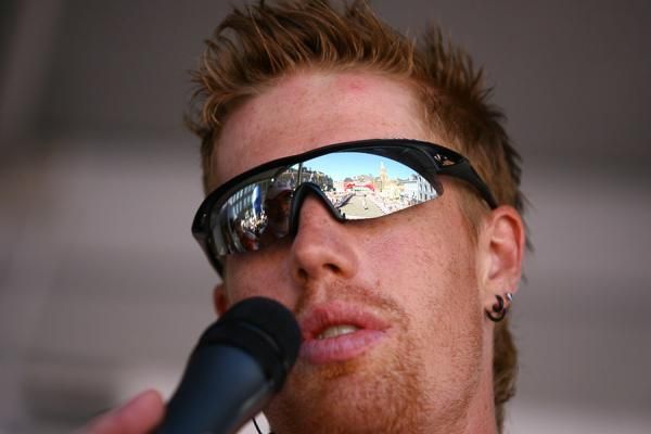 Tyler Farrar (Garmin-Slipstream) takes the mic at the sign-on