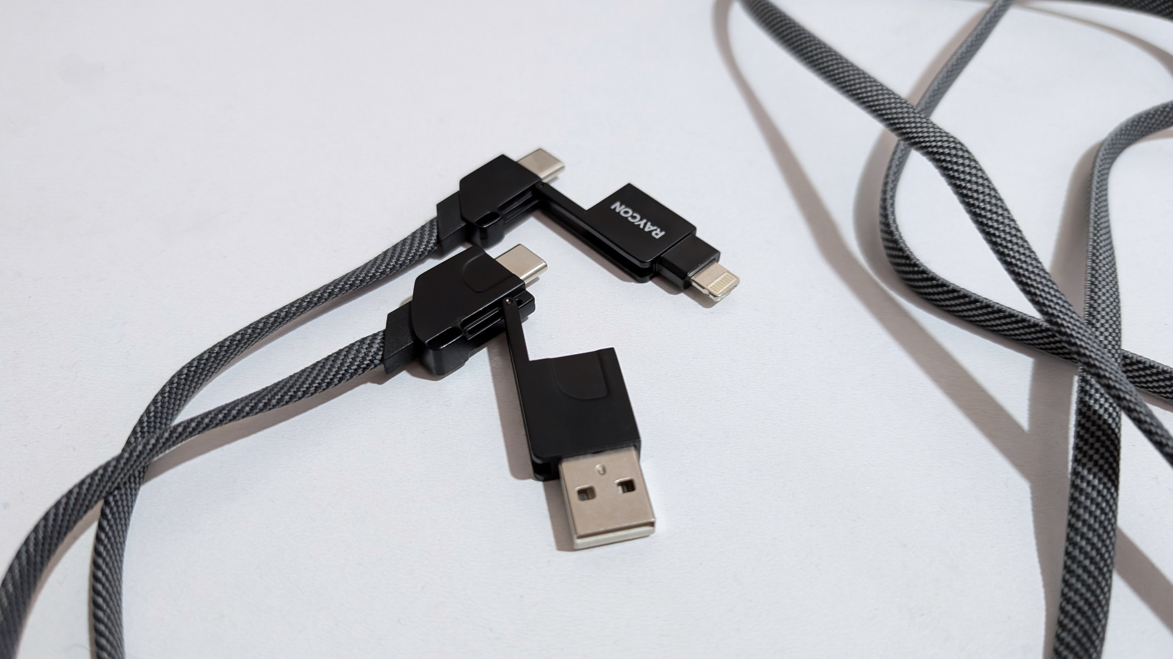 Новые кабели USB-C от Raycon безумно круты и функциональны.