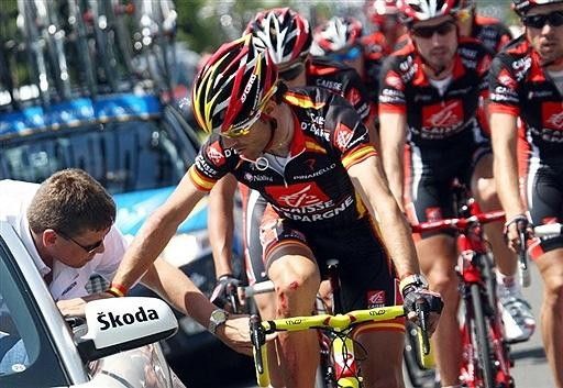 Alejandro Valverde needed treatment after a crash