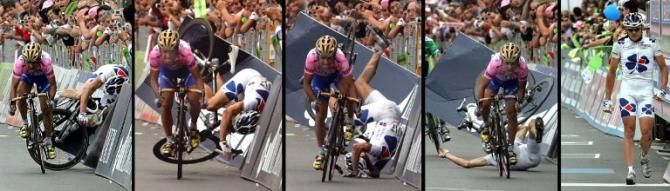 Baden Cooke (Francaise des Jeux) falling in the final sprint on the fourth stage of the 89th Giro
