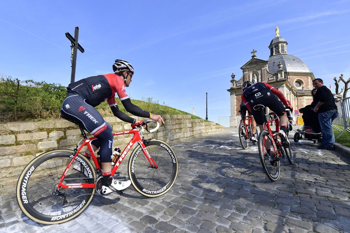 Trek-Segafredo climbing the Muur van Geraardsbergen