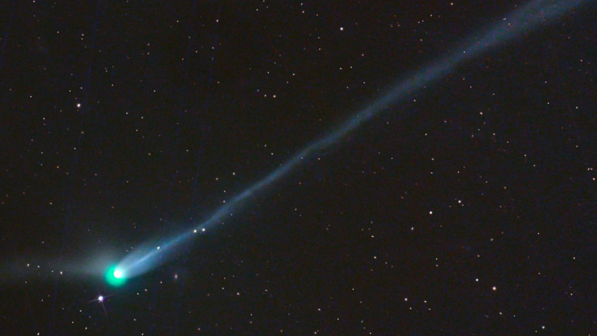 Newly visible, city-size 'green comet' will soon be ejected into interstellar space — just like 3I/ATLAS