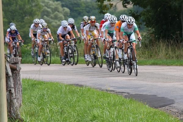A strong display of teamwork from Nederland Bloeit, led by Marianne Vos, throughout the race, kept Annemiek Van Vleuten's GC lead safe.