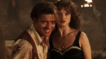 Brendan Fraser and Rachel Weisz as Rick O'Connell and Evelyn Carnahan (O'Connell) in The Mummy (1999).