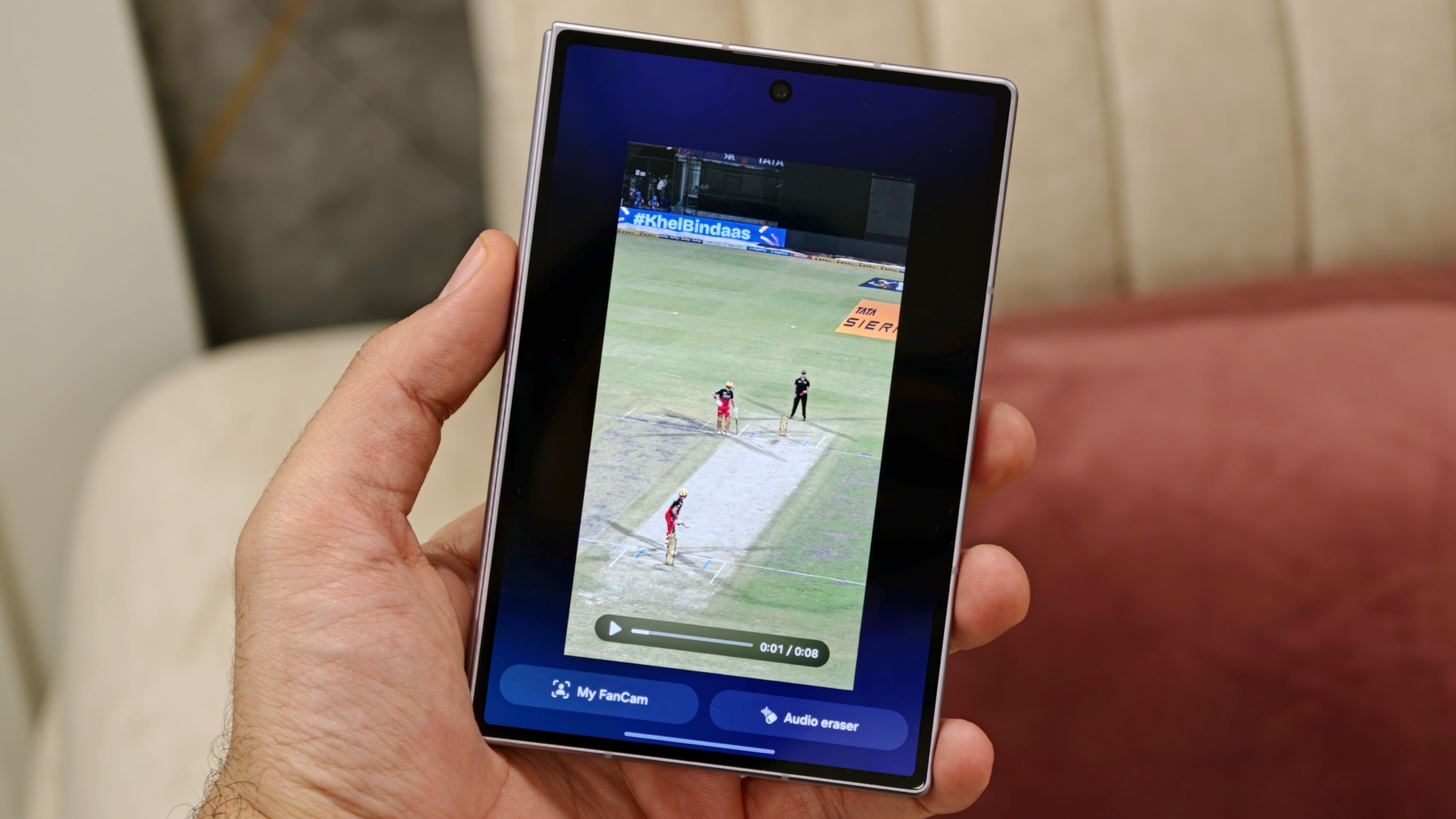Using the My FanCam feature on Samsung Galaxy Z Fold 8