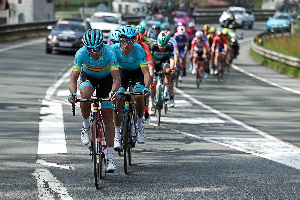 Astana tried in van to pull back Emanuel Buchmann during stage 5 at Pais Vasco
