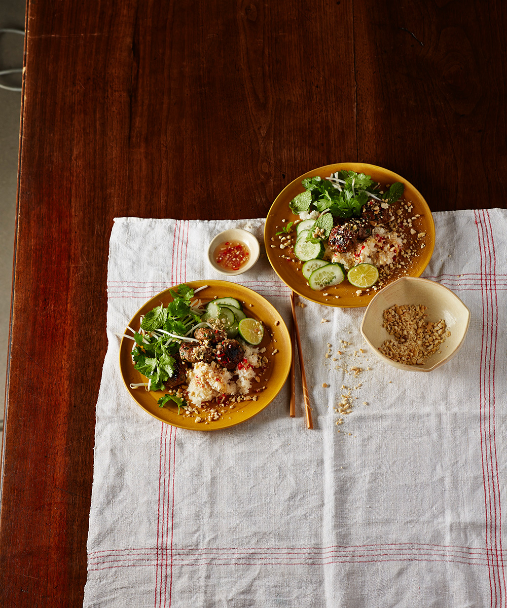 Vietnamese salads with honey