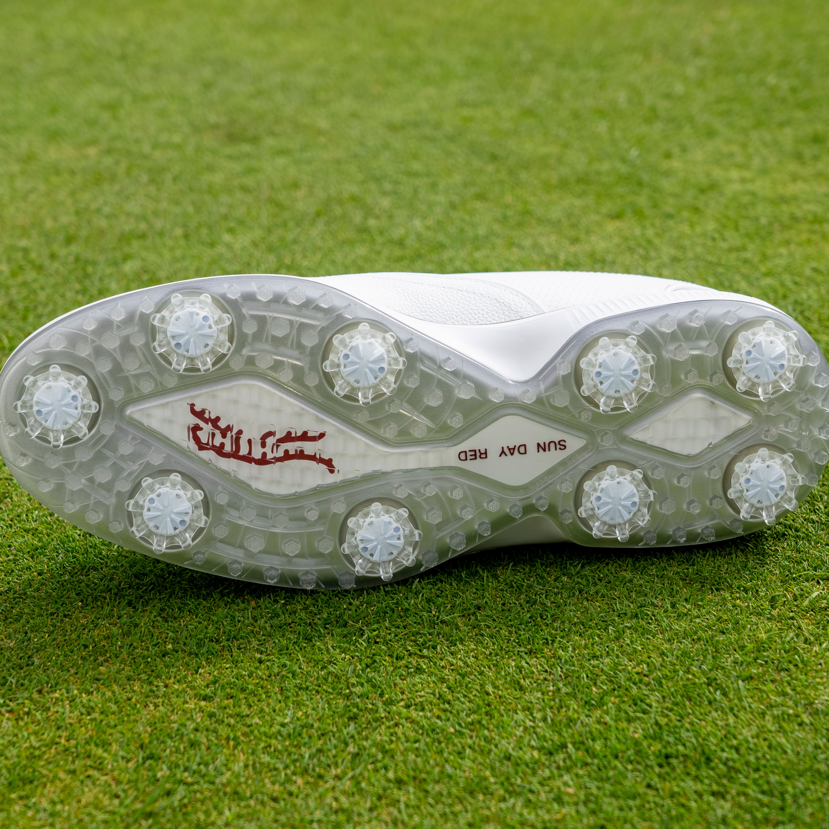 Sun Day Red Pioneer Cypress golf shoe review