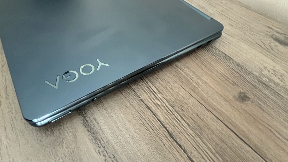 Lenovo Yoga Book 9i