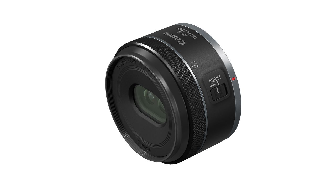 Canon RF-S 7.8mm f/4 STM Dual against a white background