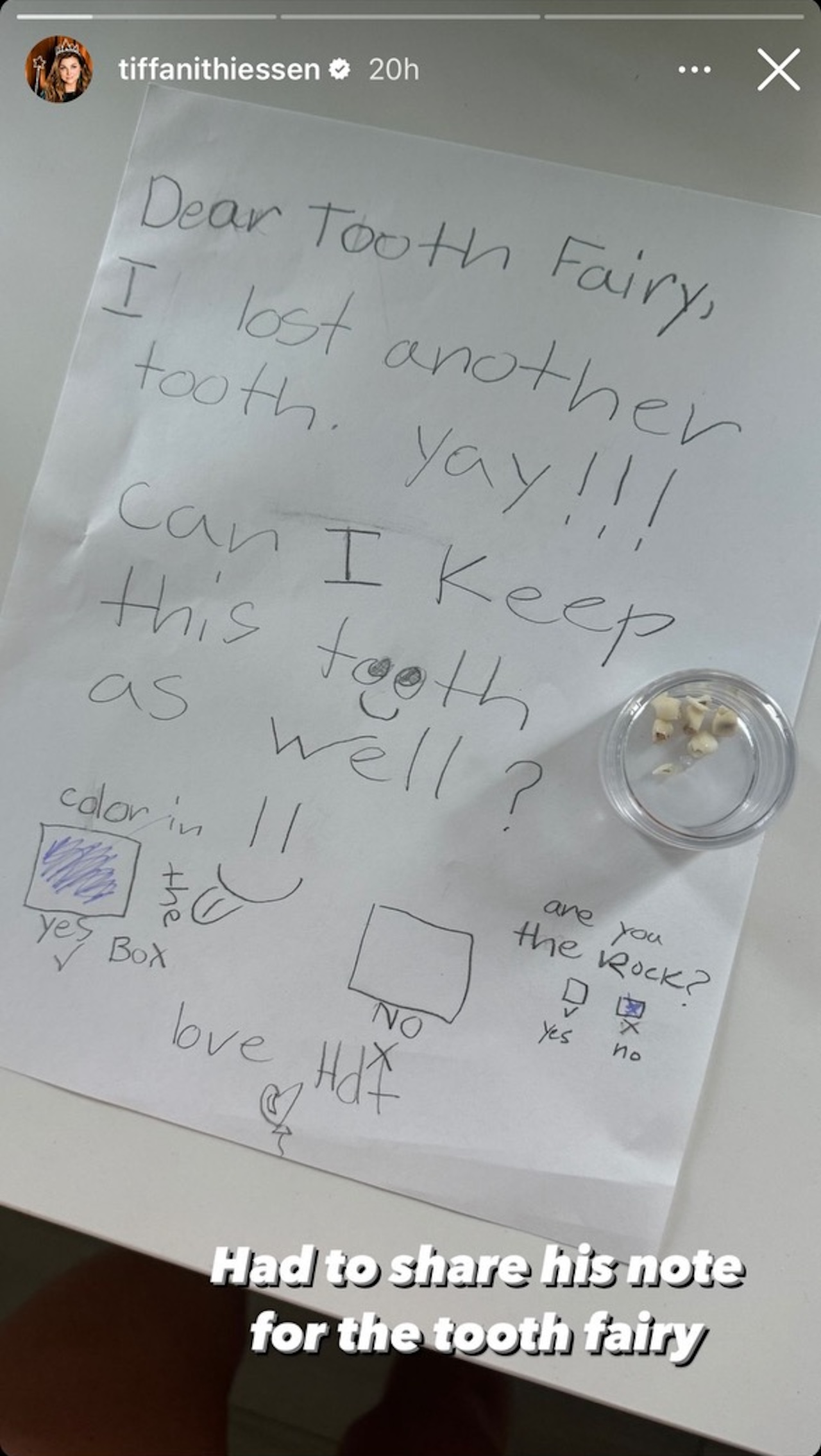 Tiffani Thiessen’s Kid Left Adorable Note For The Tooth Fairy, Including A Question About The Rock