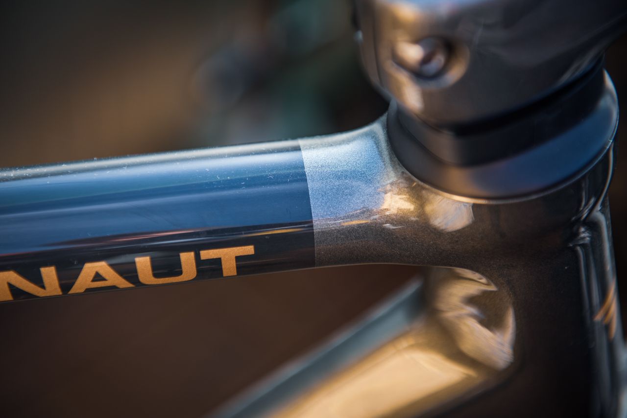 Argonaut RM3 - close up and side-on bike photos