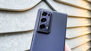 Honor Magic V2, showing back and cameras