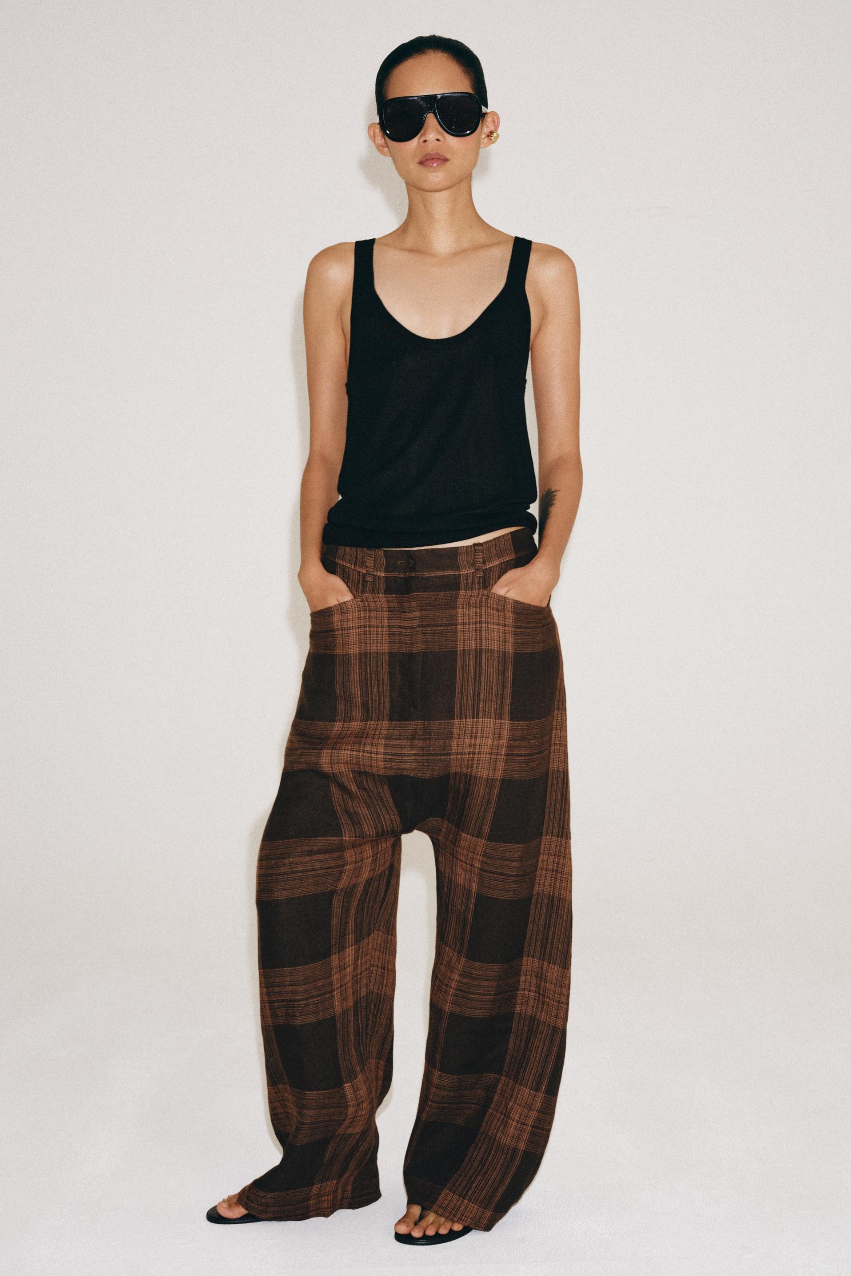 Zw Collection Checked Linen Trousers - Brown - Xs