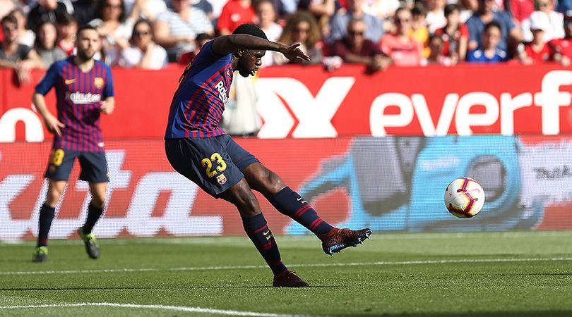 Samuel Umtiti playing for Barcelona