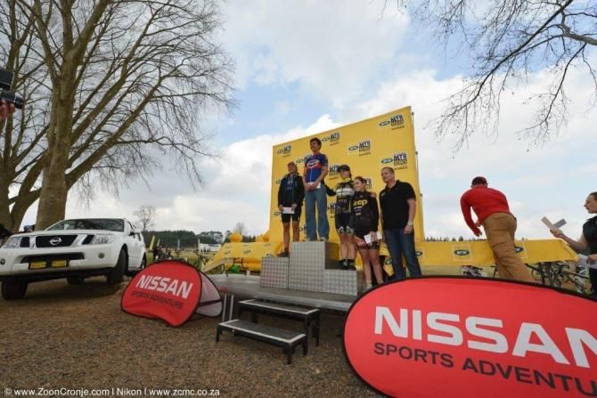 The elite women's podium in Hilton