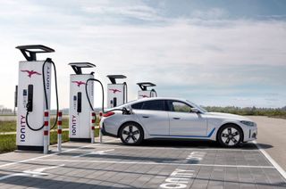 BMW i4: range and charging