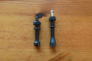 Tubeless valves