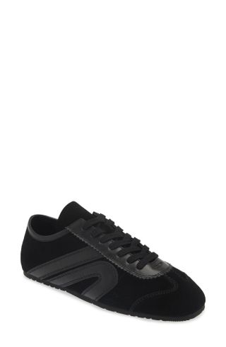 Aleta Sneaker