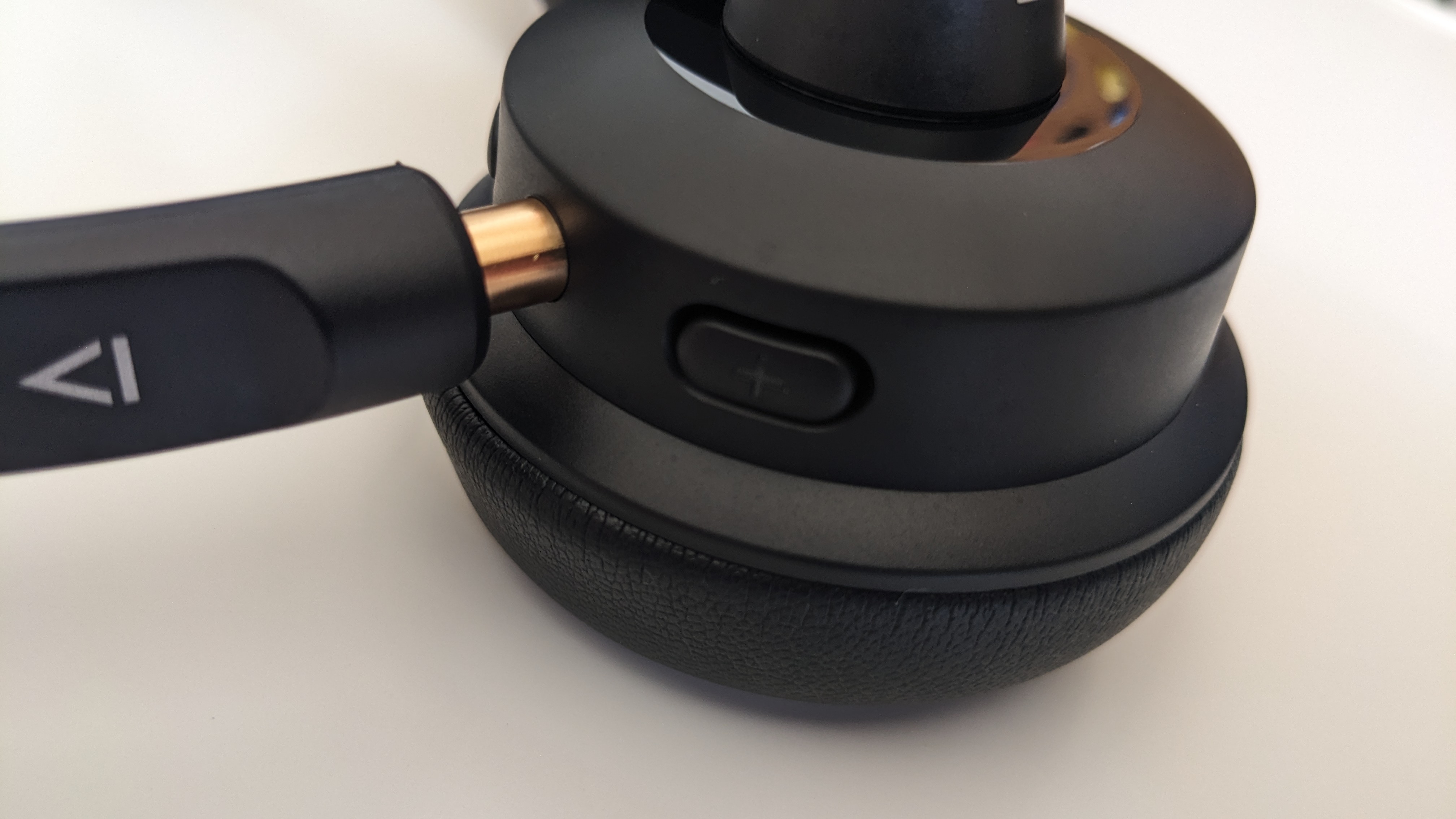 The Creative Chat Wireless headset during our review