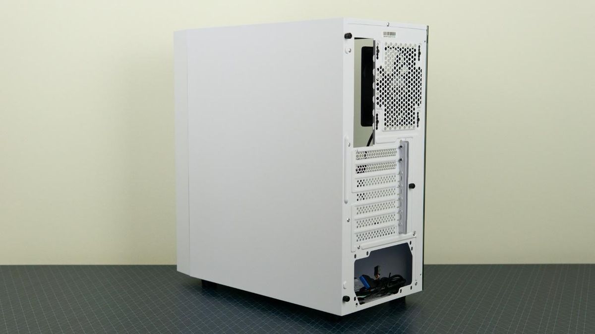 Silverstone Fara R1