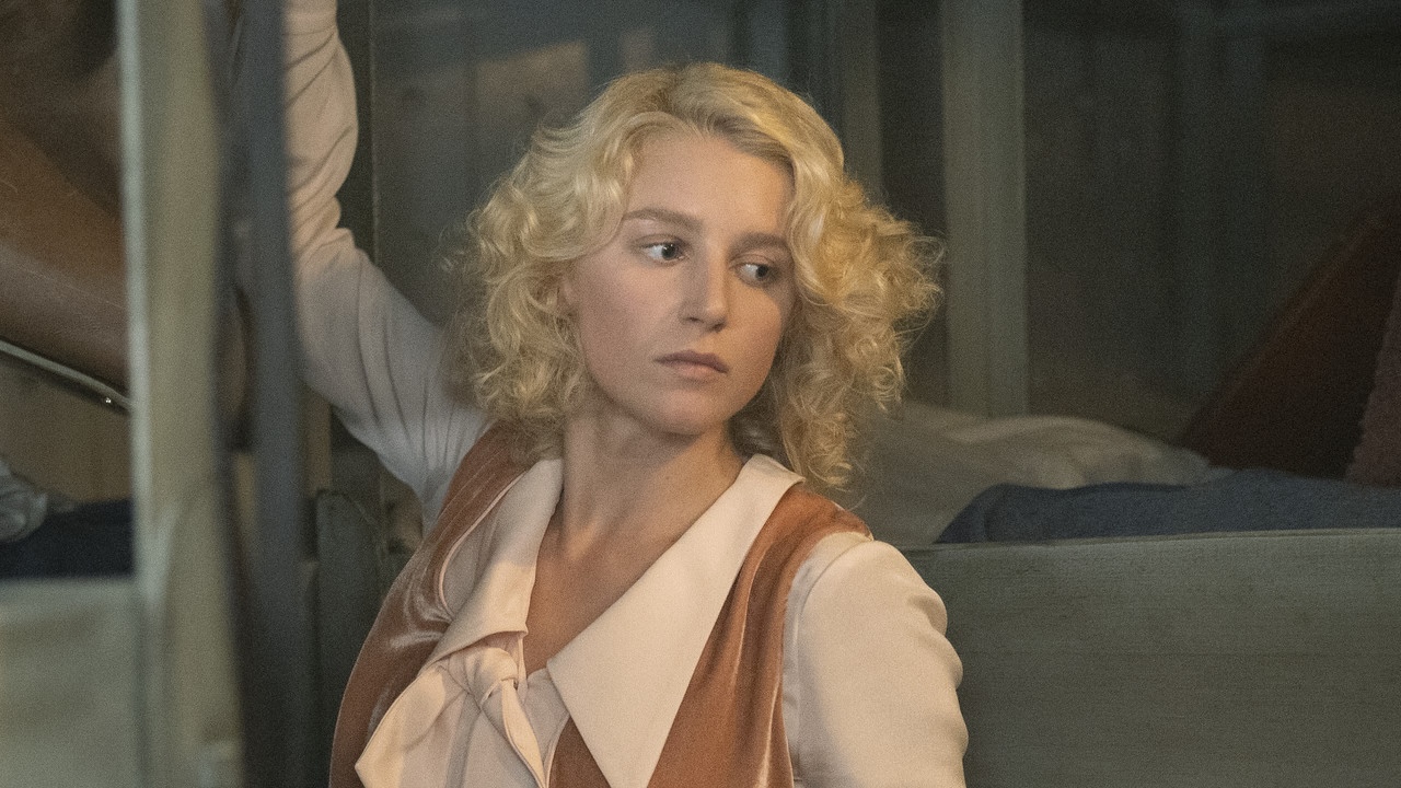 Alexandra standing by bunk bed on ship in 1923 Season 2