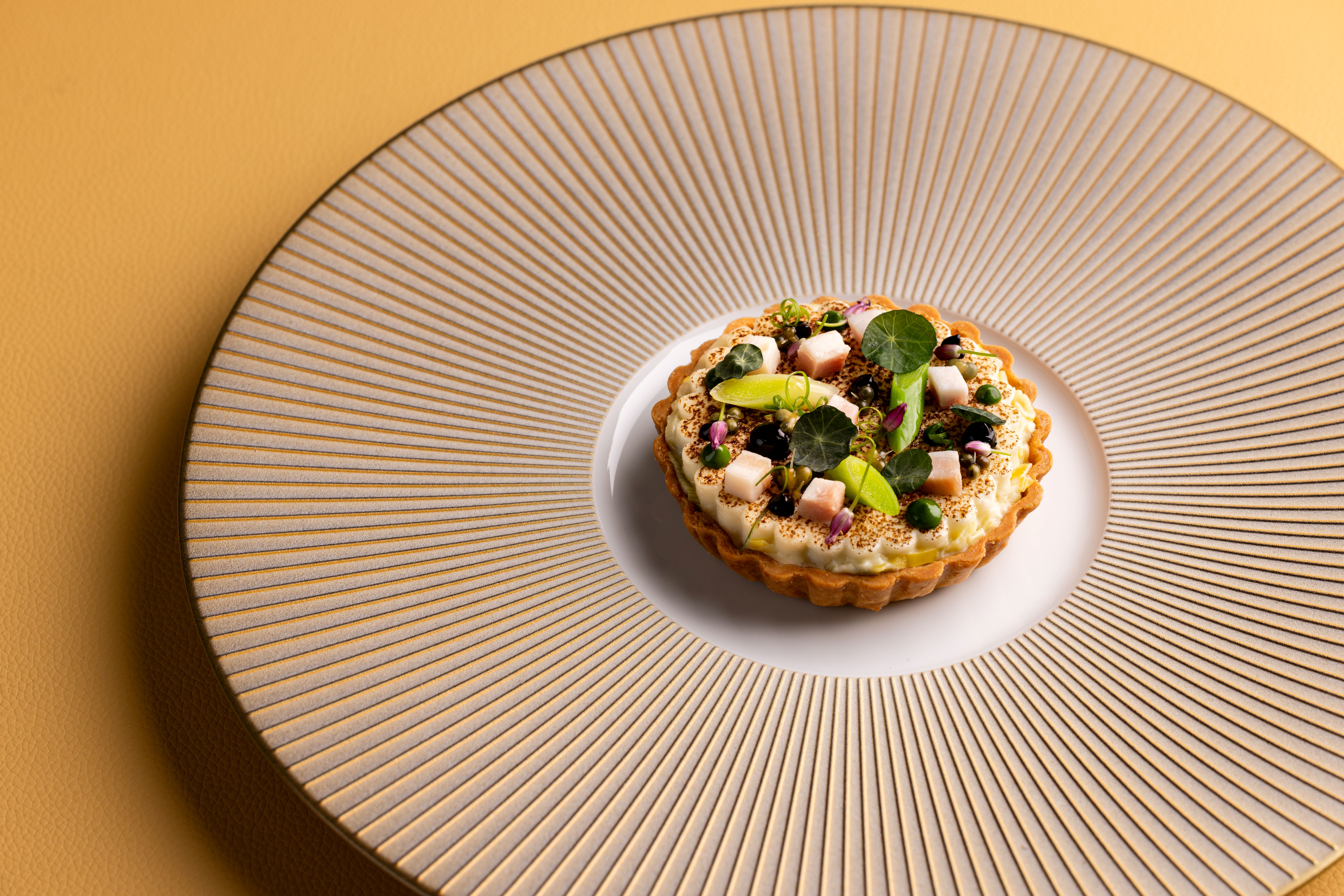 bonheur by matt ab&amp;eacute; london review