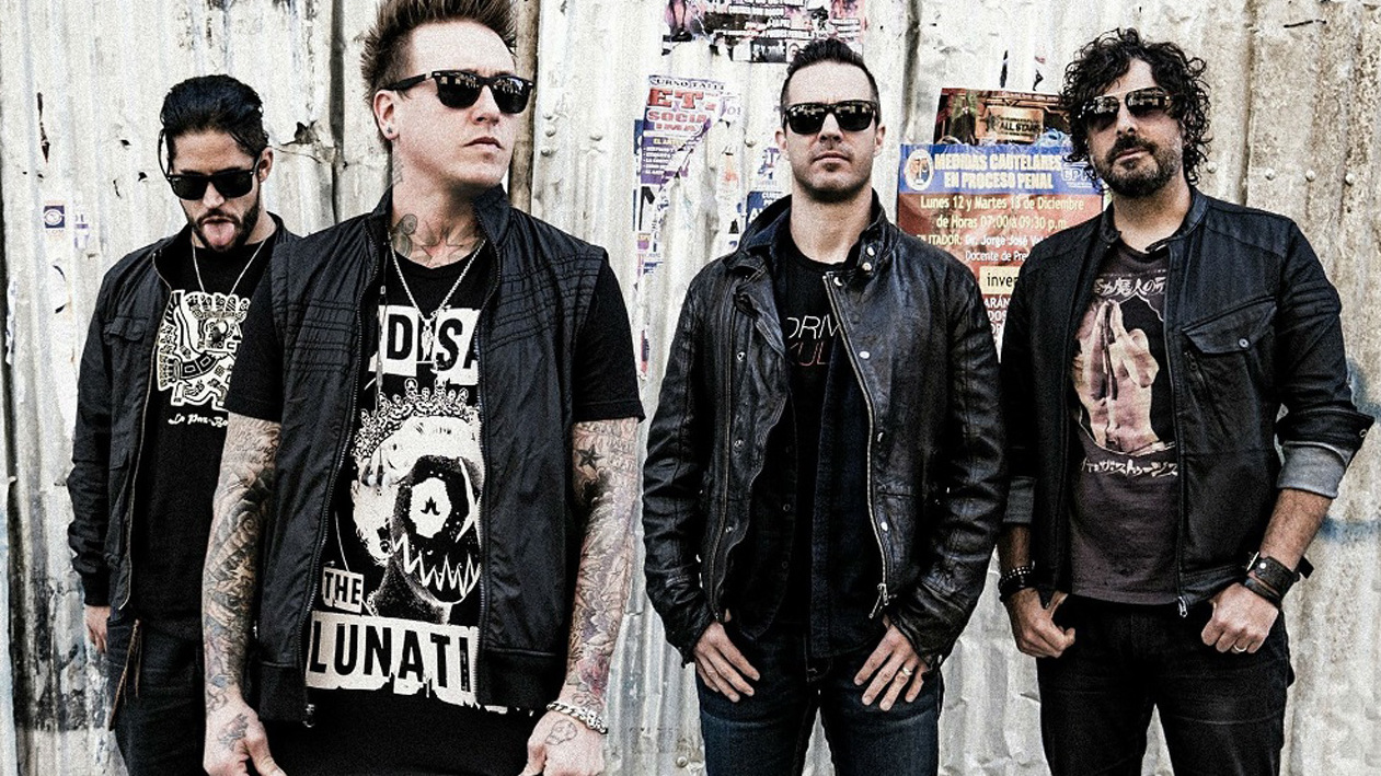 is papa roach on tour