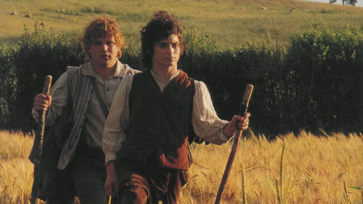 Sam and Frodo leaving the Shire in The Lord of the Rings: The Fellowship of the Ring