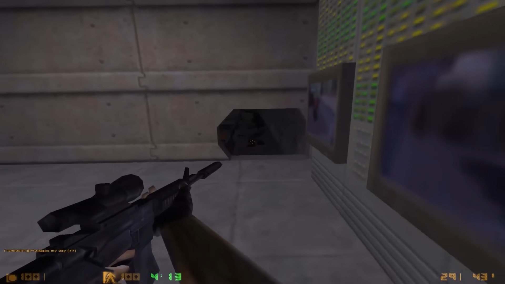 Screenshot showing Counter-Strike as its initial appearance as a Half Life mod