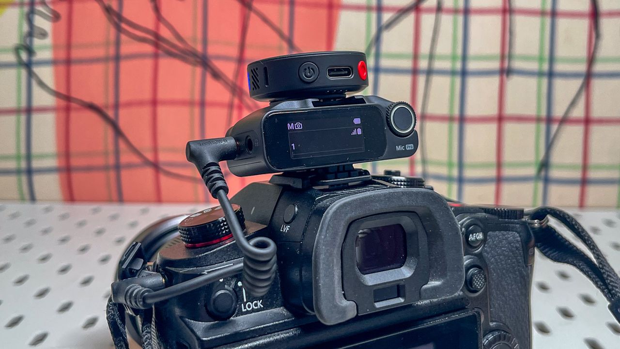 Insta360 Mic Pro wireless microphone