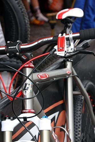 Magura's new Marta SL Magnesium disc brakes and Stan's NoTubes coated aluminum rotors help bring the weight down.