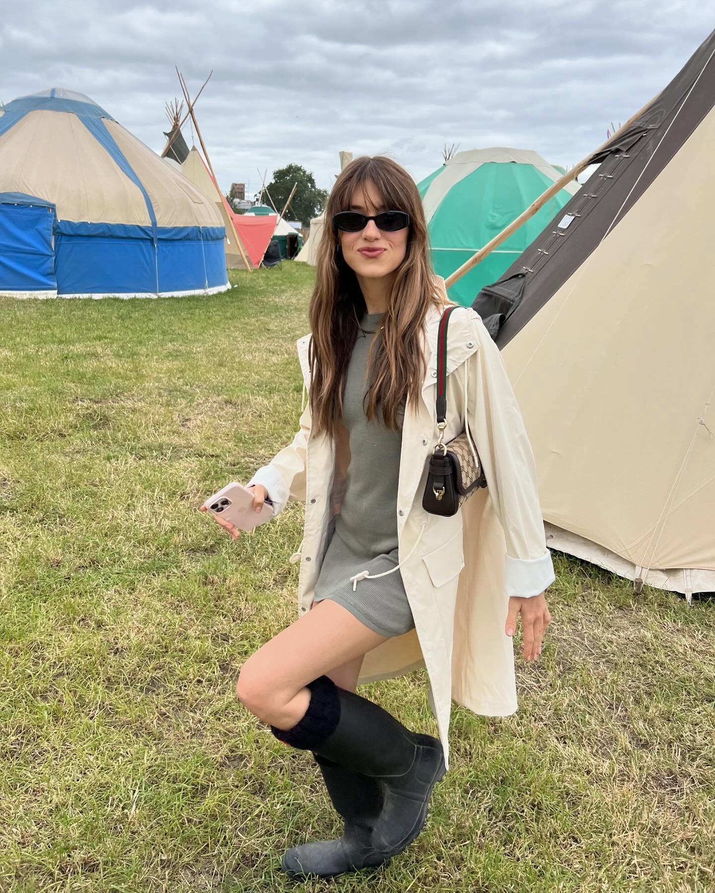 An image of @daisyedgarjones wearing a musical festival outfit.