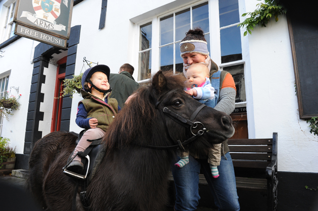 TowyandCothi_Hunt14pn_51498