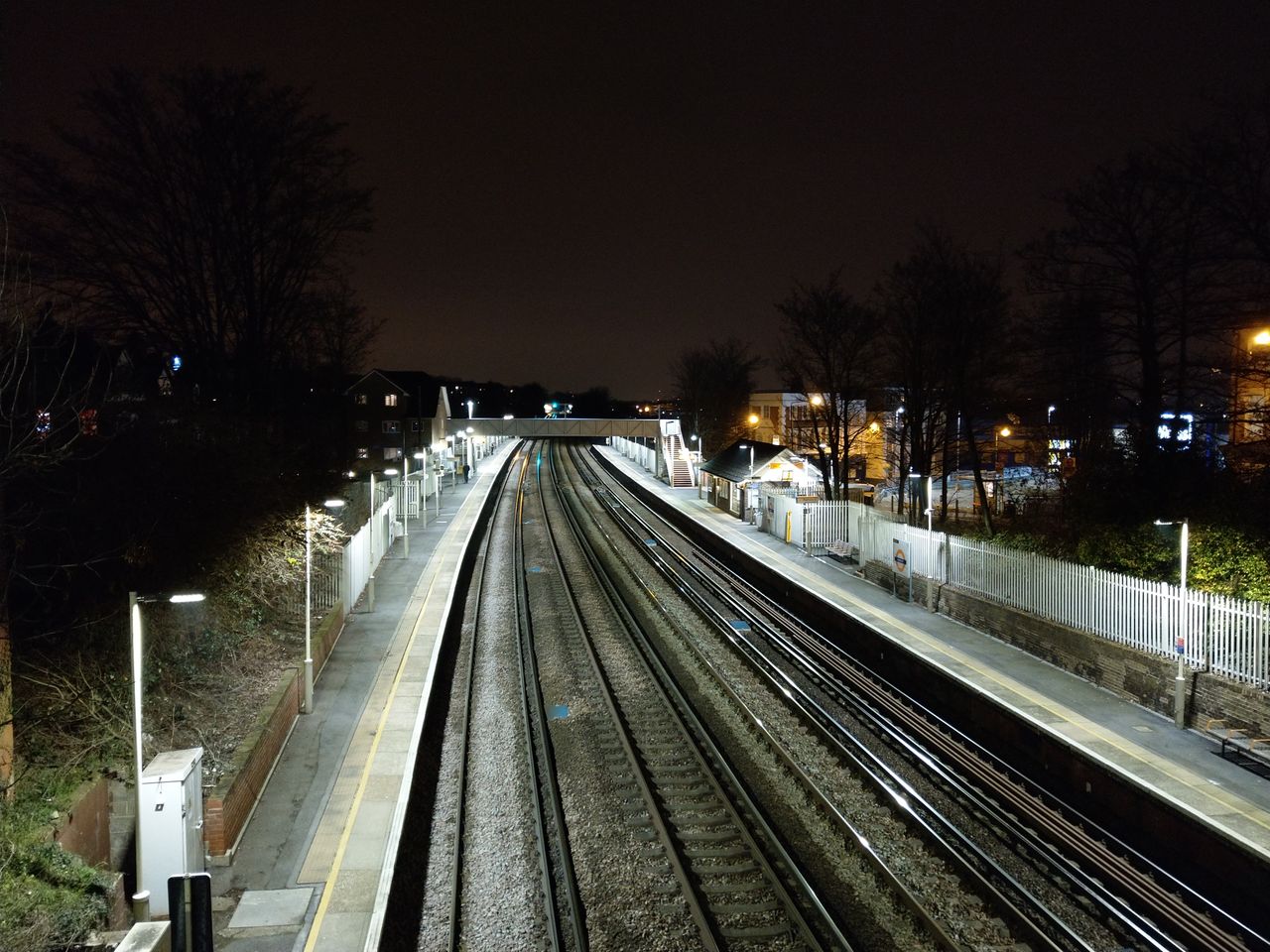 Even at night you can get excellent photo detail. The gravel between the tracks is clear when zoomed into.