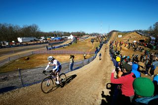 'Hectic, brutal, amazing' – Junior women racers react to Cyclo-cross Worlds